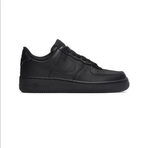 Black nike air force 1 shoes